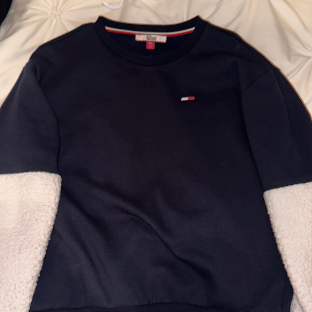 Tommy Hilfiger Small Crewneck